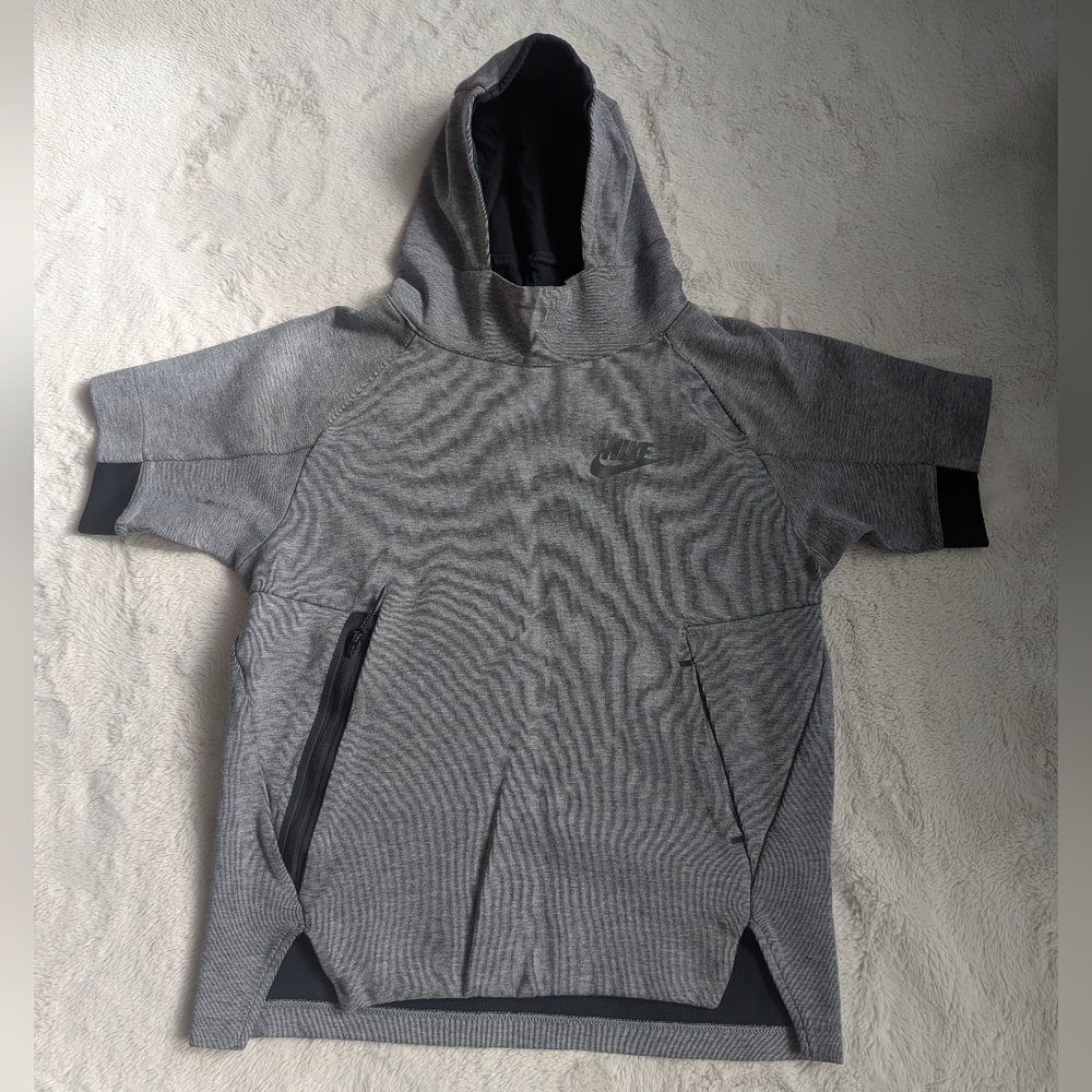 Nike Short Sleeve Hoodie, Boys Size XL